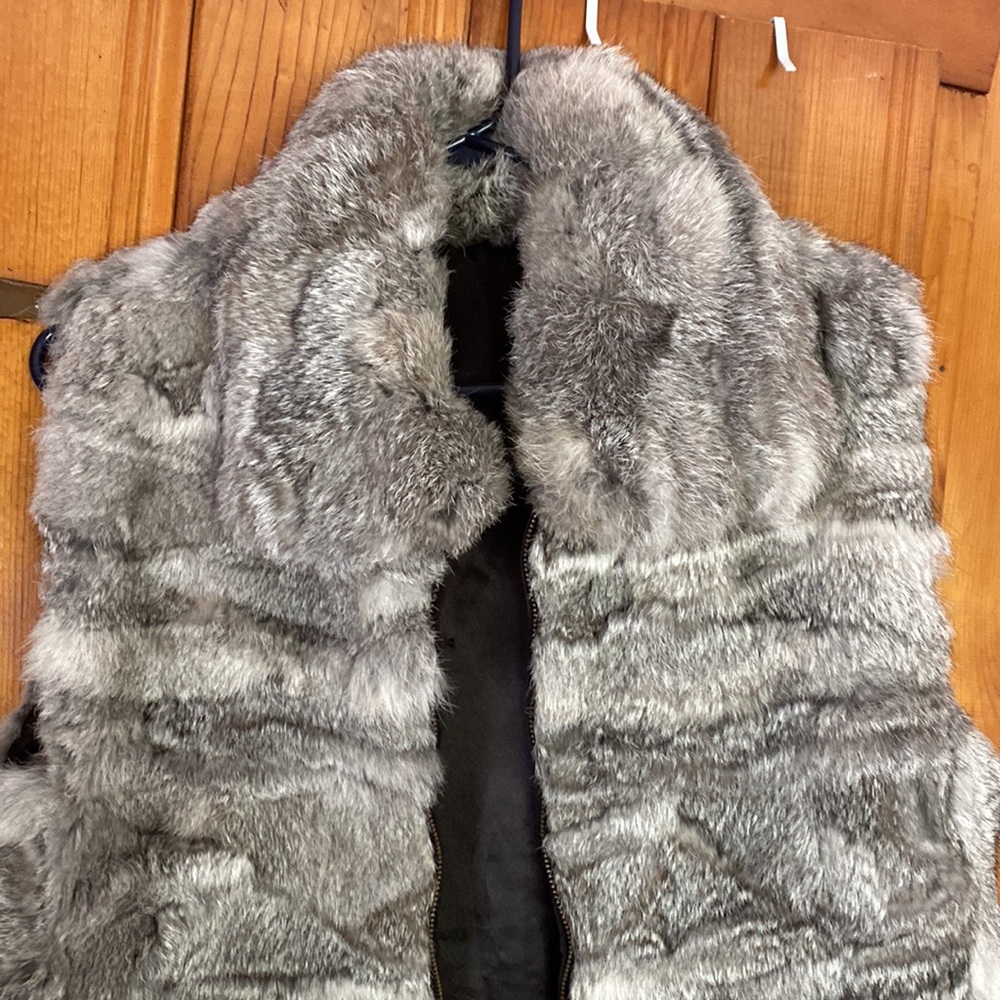 Surell Rabbit Fur Vest - Picture 2 of 6